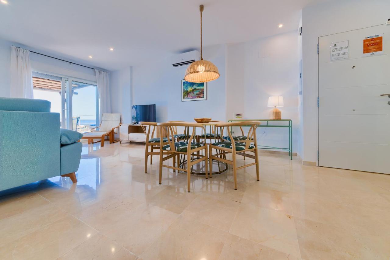 Holidays2Fuengirola Duplex With Stunning Sea View, Terraces,1St Line Beside Port ภายนอก รูปภาพ