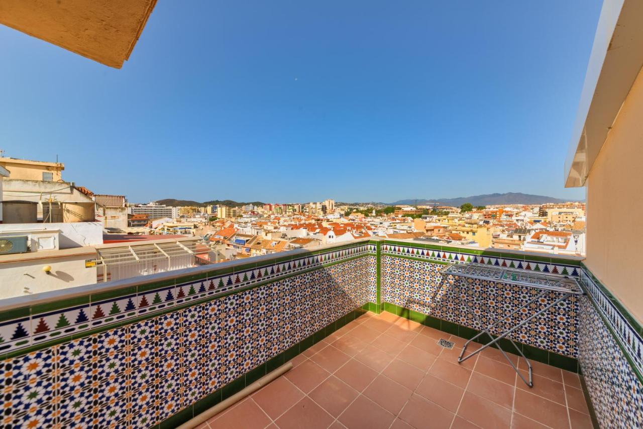 Holidays2Fuengirola Duplex With Stunning Sea View, Terraces,1St Line Beside Port ภายนอก รูปภาพ