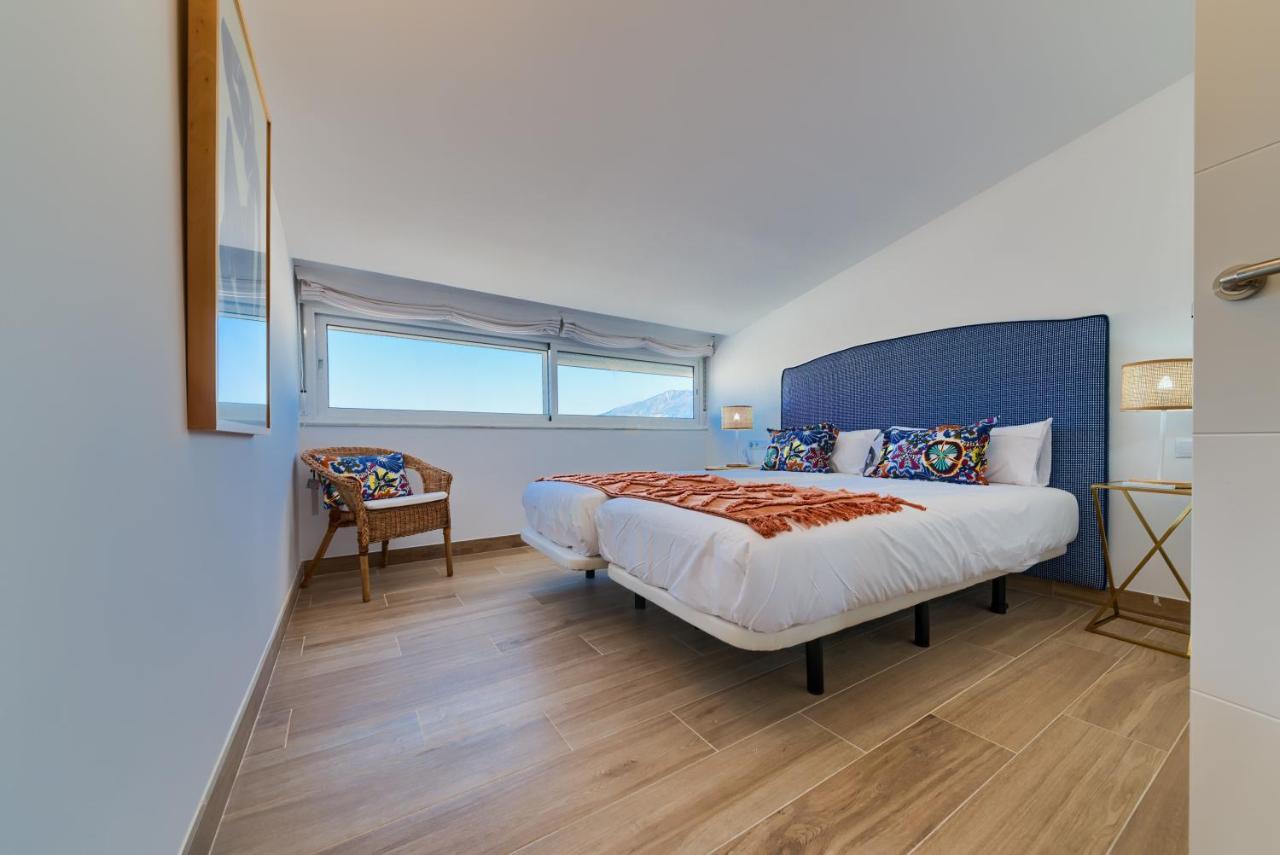 Holidays2Fuengirola Duplex With Stunning Sea View, Terraces,1St Line Beside Port ภายนอก รูปภาพ